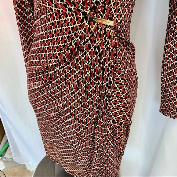 Michael Michael Kors red chain link long sleeve Print Faux Wrap Dress Sz XS - Picture 7 of 16